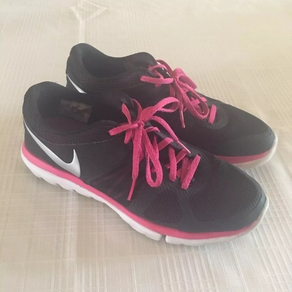 nike fitsole womens black pink